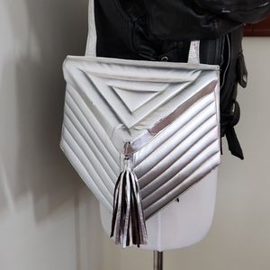 VINTAGE Metallic ...Venetto by Ami Kahn Art Deco Metallic crossbody purse